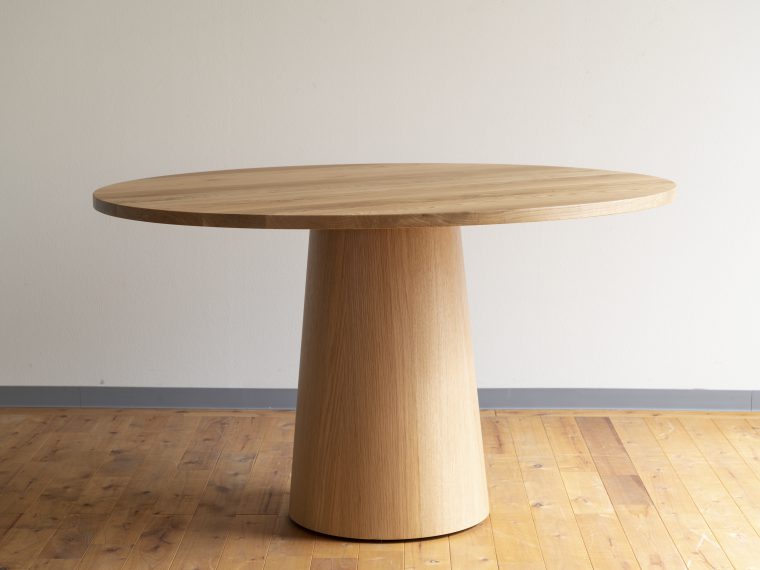 ダイニングテーブル